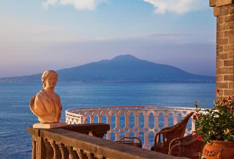 디럭스 주니어 스위트 바다 전망, Grand Hotel Excelsior Vittoria