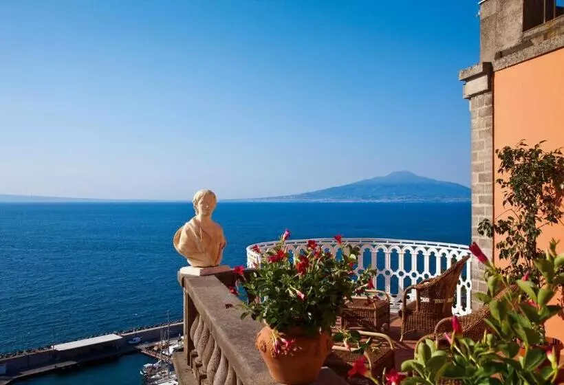 Junior Suite Deluxe Vista Mare, Grand Hotel Excelsior Vittoria