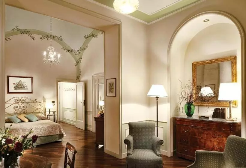 Junior Suite Deluxe Vista Mare, Grand Hotel Excelsior Vittoria