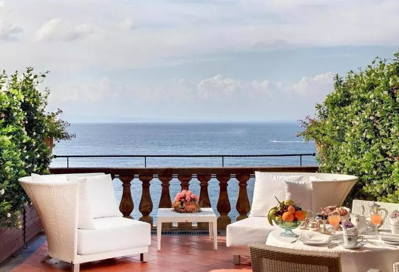 Junior Suite Deluxe Vista Mare, Grand Hotel Excelsior Vittoria
