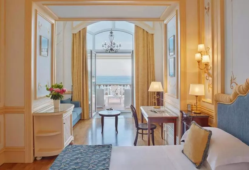 Junior Suite Deluxe Vista Mare, Grand Hotel Excelsior Vittoria