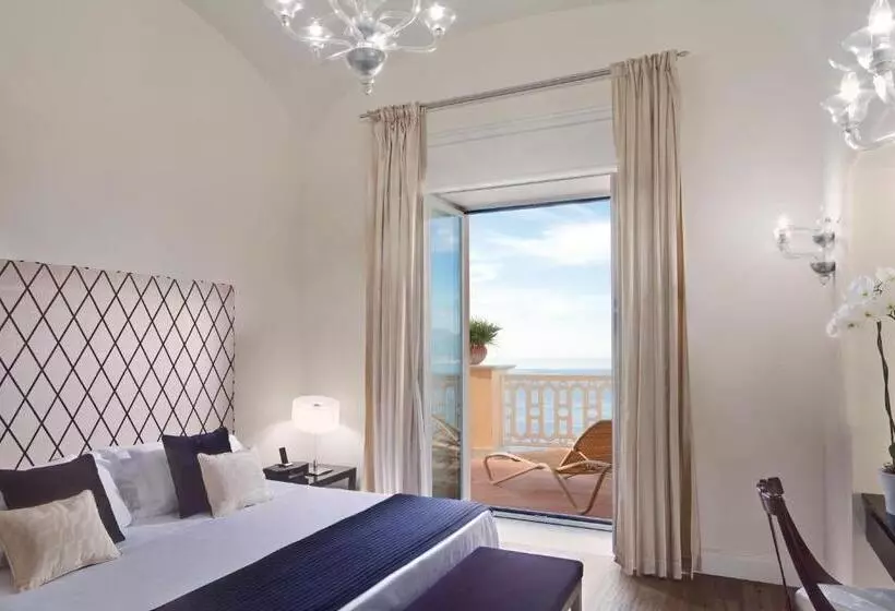 Suite con Terrazza, Grand Hotel Excelsior Vittoria