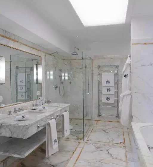 Suite con Terrazza, Grand Hotel Excelsior Vittoria