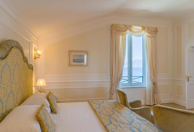 Люкс Superior Вид на Море, Grand Hotel Excelsior Vittoria