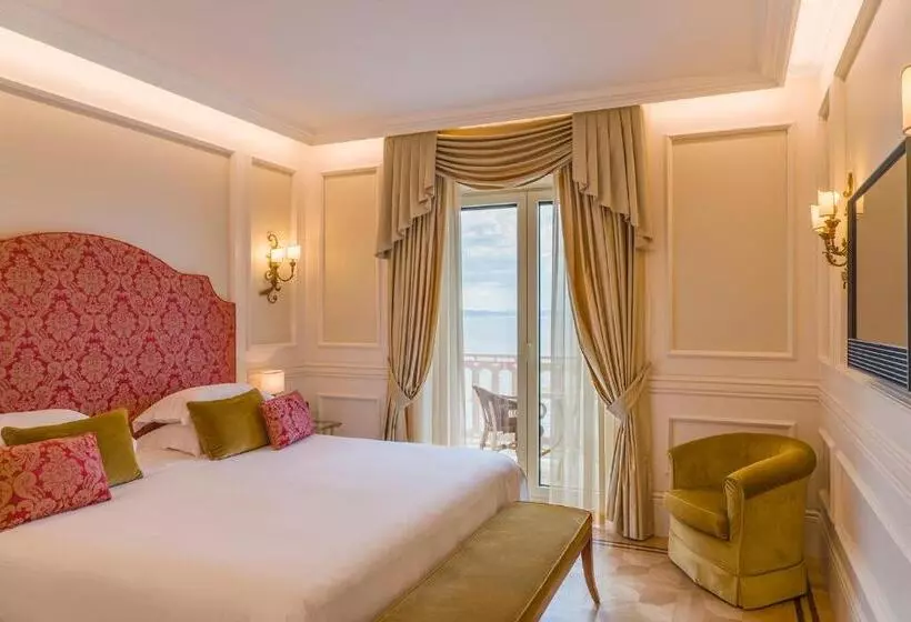 Suite con Terrazza, Grand Hotel Excelsior Vittoria