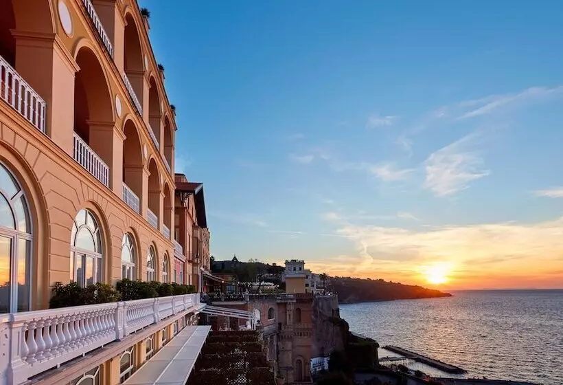Junior Suite Deluxe Vista Mare, Grand Hotel Excelsior Vittoria