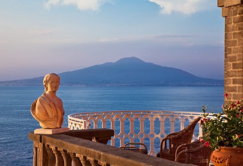 디럭스 주니어 스위트 바다 전망, Grand Hotel Excelsior Vittoria