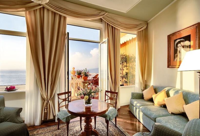 디럭스 주니어 스위트 바다 전망, Grand Hotel Excelsior Vittoria
