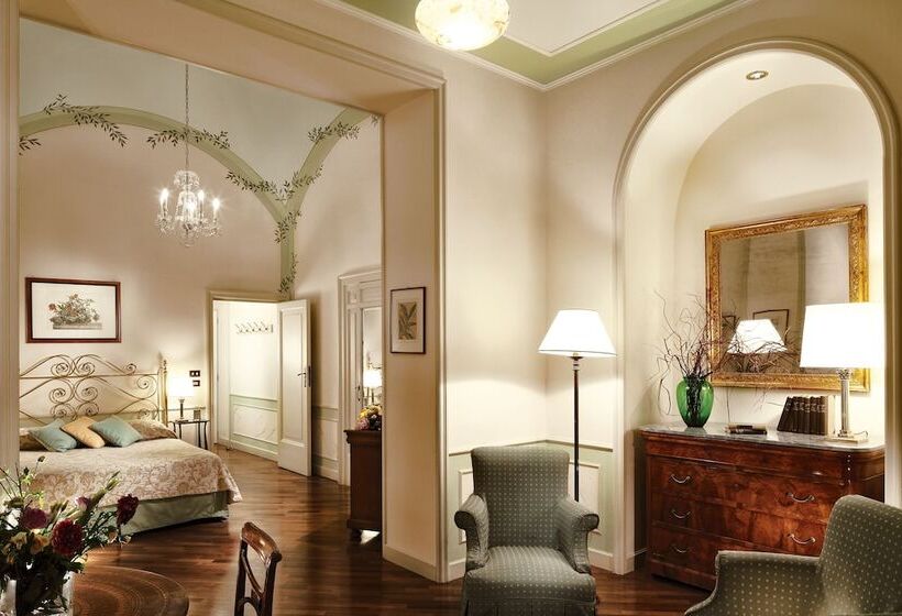 디럭스 주니어 스위트 바다 전망, Grand Hotel Excelsior Vittoria