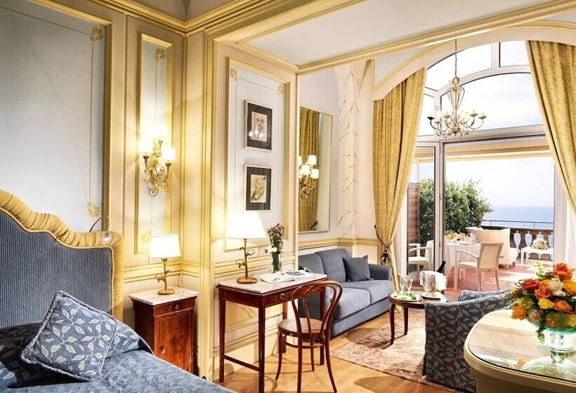 디럭스 주니어 스위트 바다 전망, Grand Hotel Excelsior Vittoria