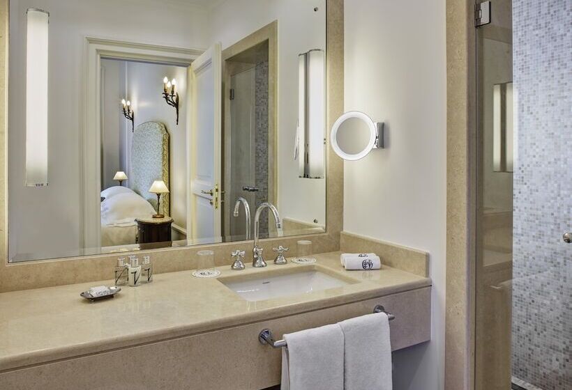 스탠다드 룸 가든 전망, Grand Hotel Excelsior Vittoria