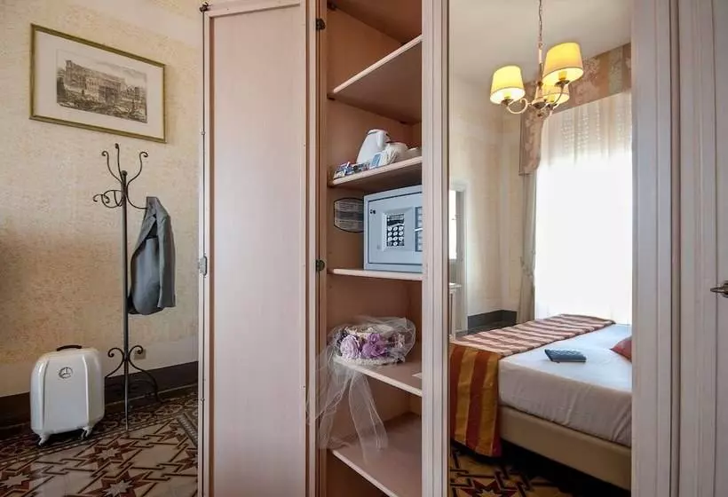 Classic-huone, Grand Hotel Royal
