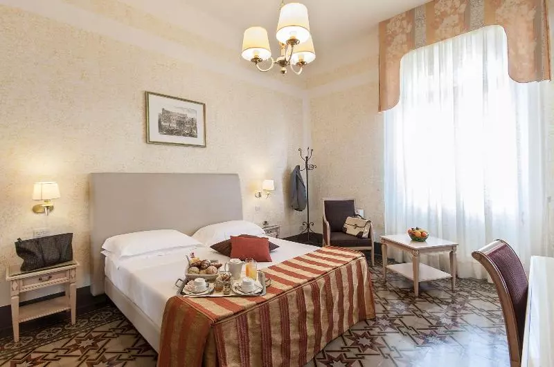 Standard-huone, Grand Hotel Royal