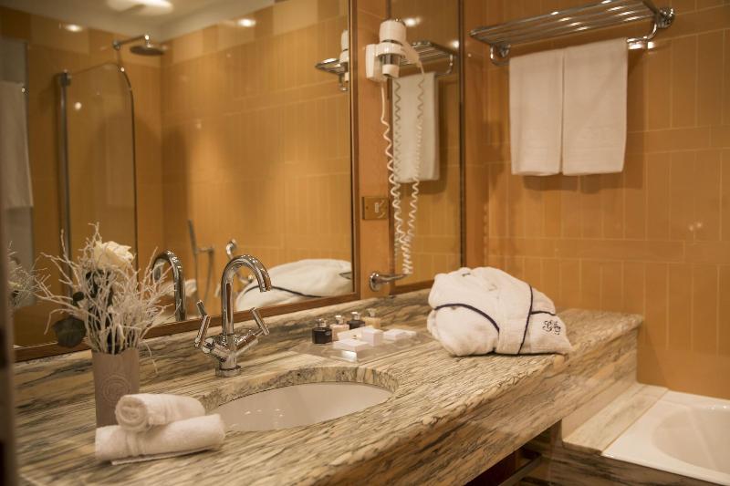 Номер Superior, Grand Hotel Terme Sirmione