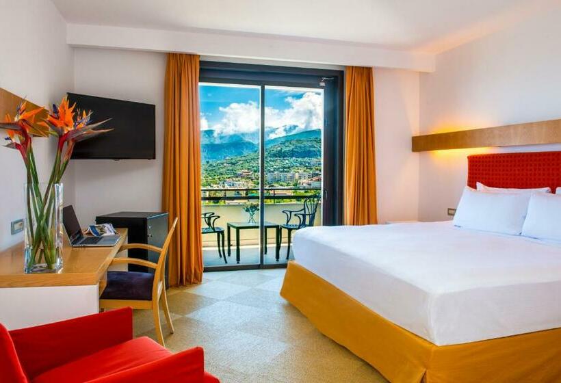 Стандартный Номер Кровать Кинг, Hilton Sorrento Palace