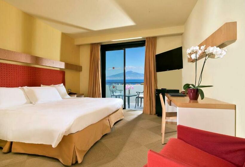 스탠다드 룸 킹사이즈 침대, Hilton Sorrento Palace