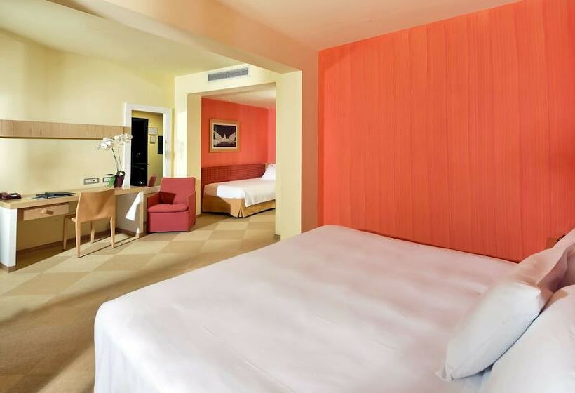Семейный Номер, Hilton Sorrento Palace