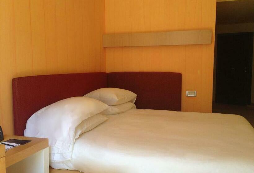 침실 별도 스탠다드 싱글 룸, Hilton Sorrento Palace