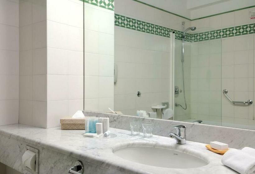 패밀리 룸 가든 전망, Hilton Sorrento Palace