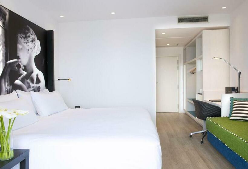 수피리어 트리플룸 바다 전망, Hilton Sorrento Palace