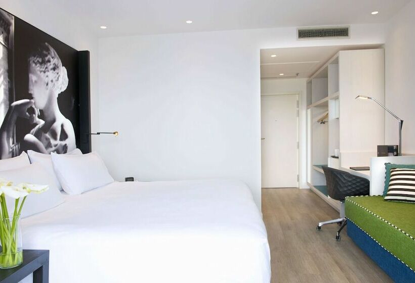 수피리어 트리플룸 바다 전망, Hilton Sorrento Palace