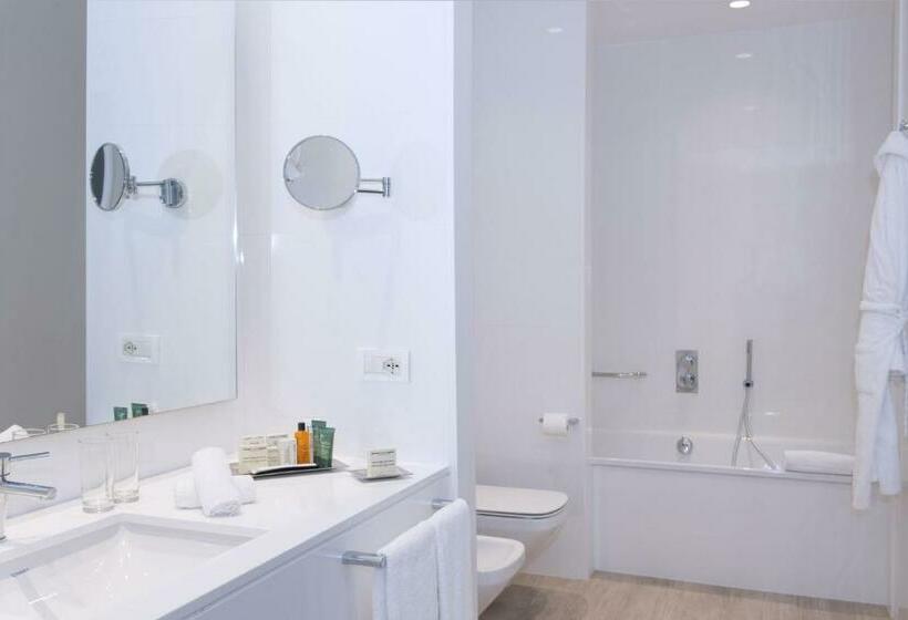 이그제큐티브 4인 룸, Hilton Sorrento Palace