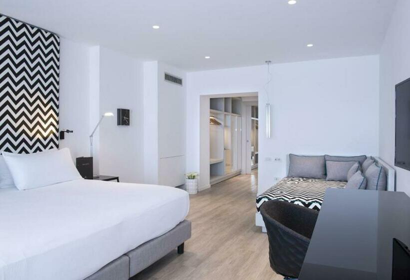 이그제큐티브 4인 룸, Hilton Sorrento Palace