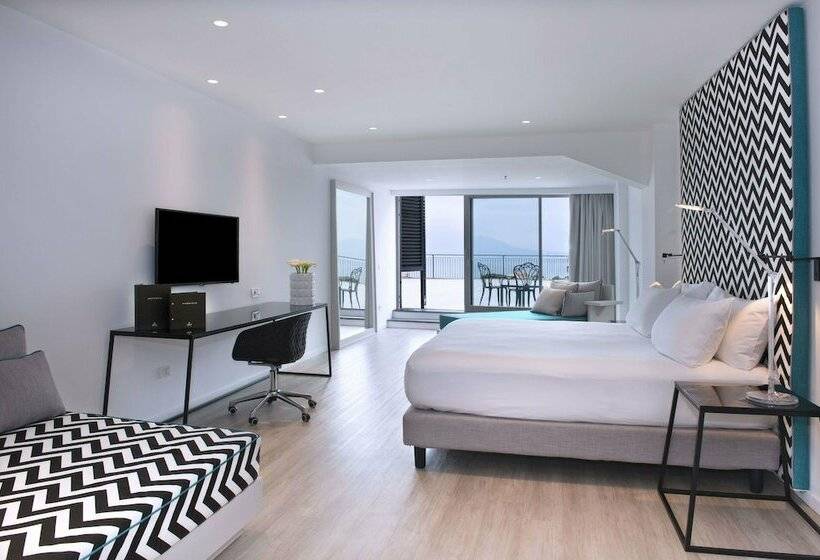 이그제큐티브 4인 룸, Hilton Sorrento Palace