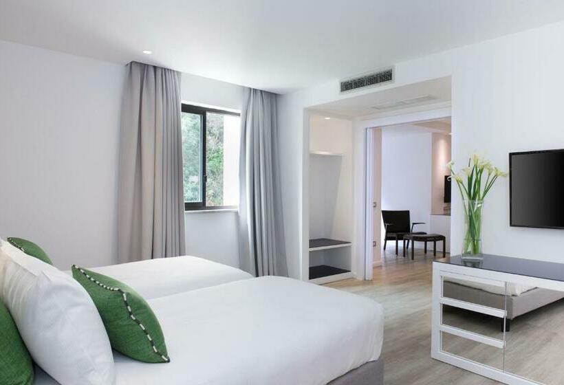 Четырехместный Номер Superior, Hilton Sorrento Palace