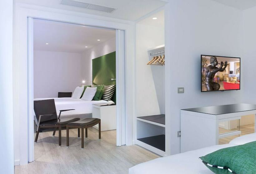 4인용 수피리어 룸, Hilton Sorrento Palace