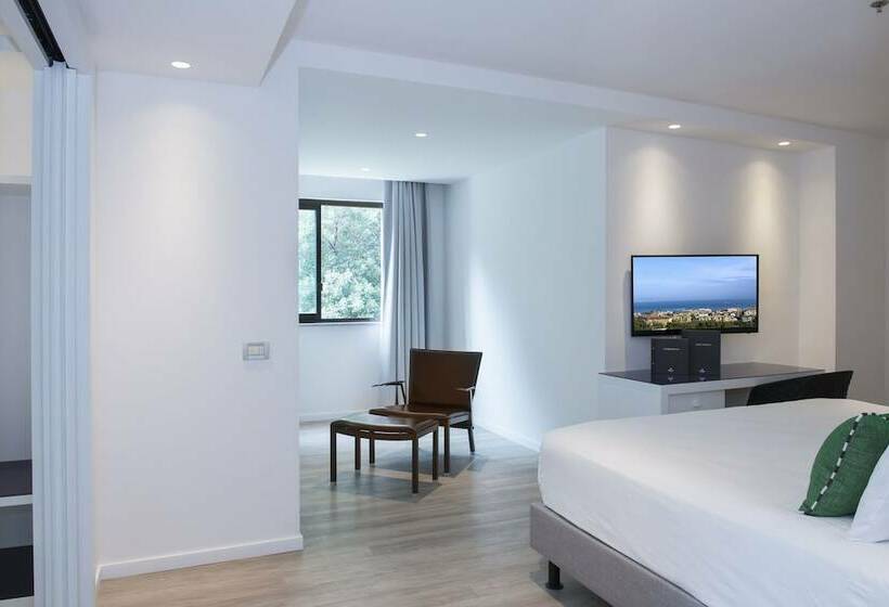 4인용 수피리어 룸, Hilton Sorrento Palace