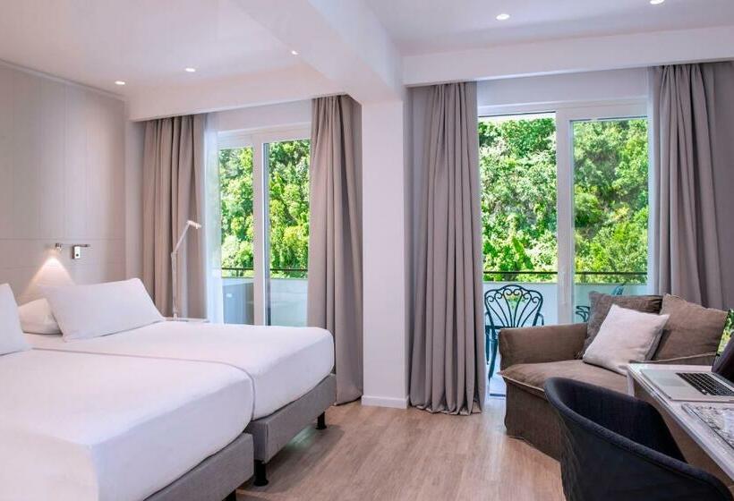 수피리어 트리플 룸, Hilton Sorrento Palace