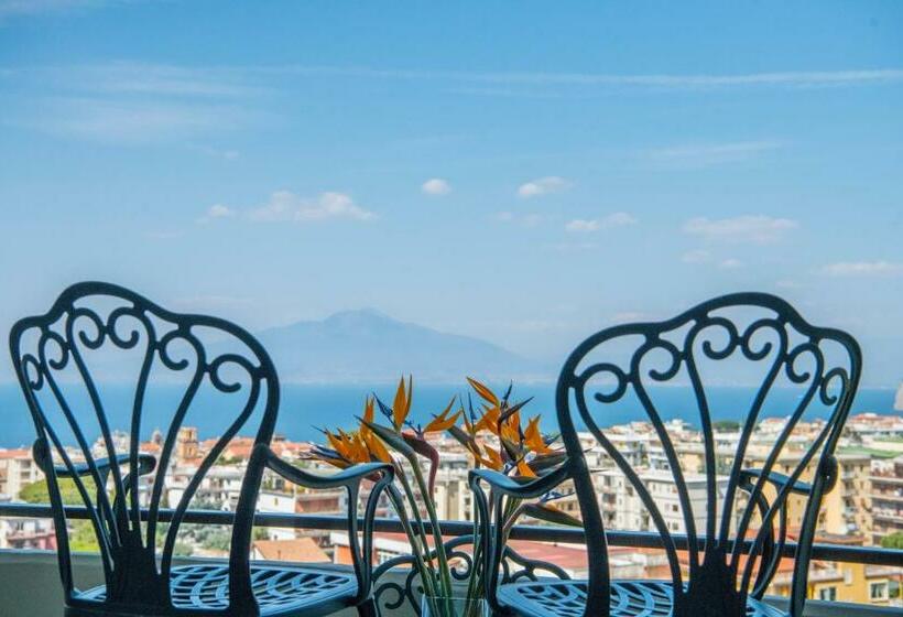 주니어 스위트 바다 전망, Hilton Sorrento Palace