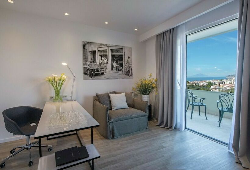 주니어 스위트 바다 전망, Hilton Sorrento Palace