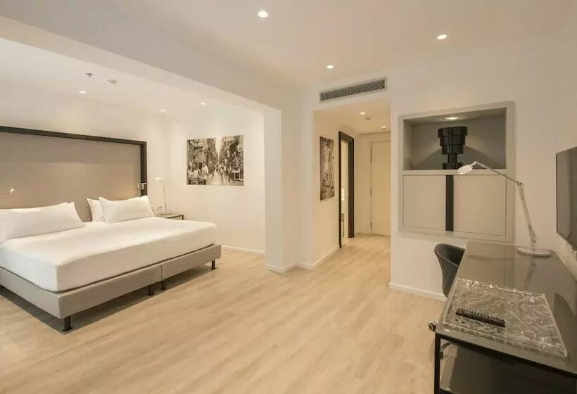 Superior Room with Views