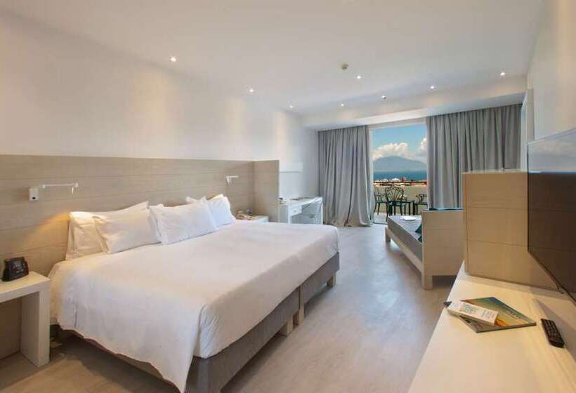 바다 전망 디럭스 3인룸, Hilton Sorrento Palace