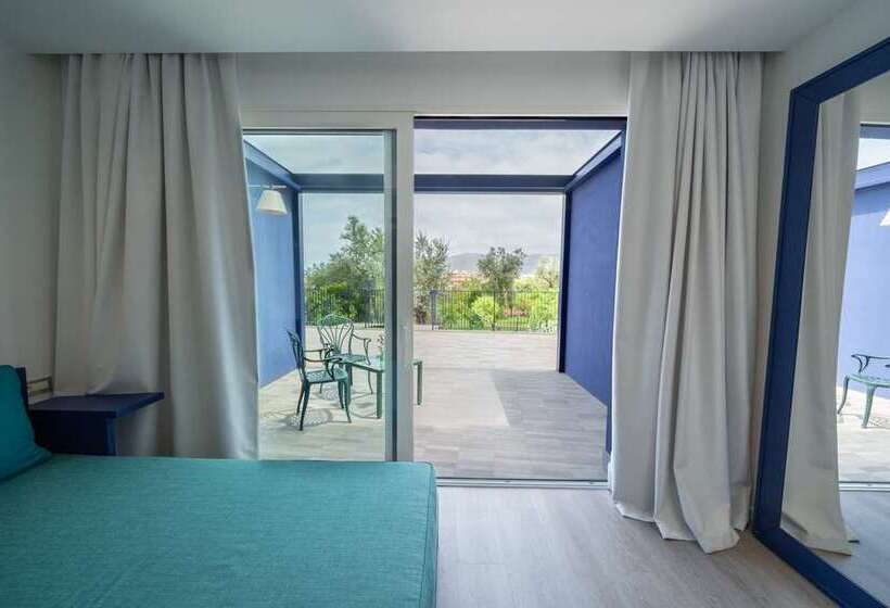 수피리어 트리플 룸, Hilton Sorrento Palace