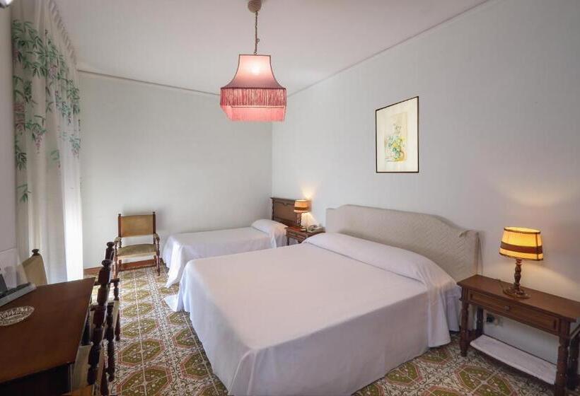 Economy Triple Room, Lido Mediterranee