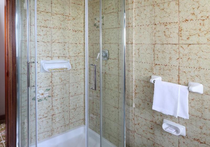 Economy Triple Room, Lido Mediterranee