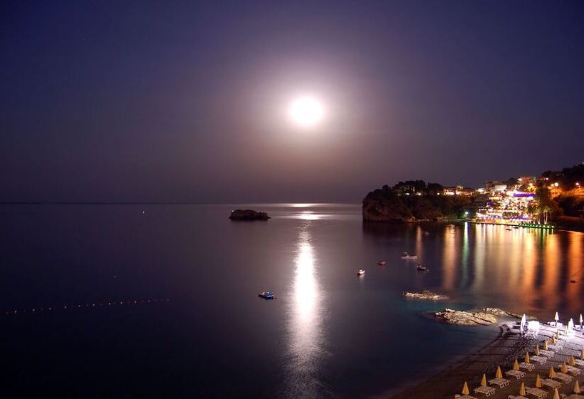 اتاق سوپریور با چشمانداز دریا, Lido Mediterranee