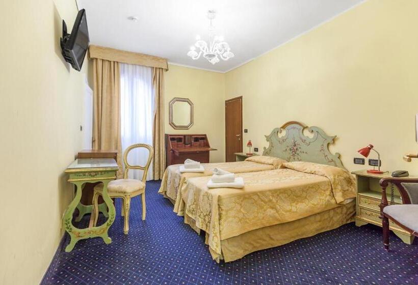 Quarto superior, Malibran