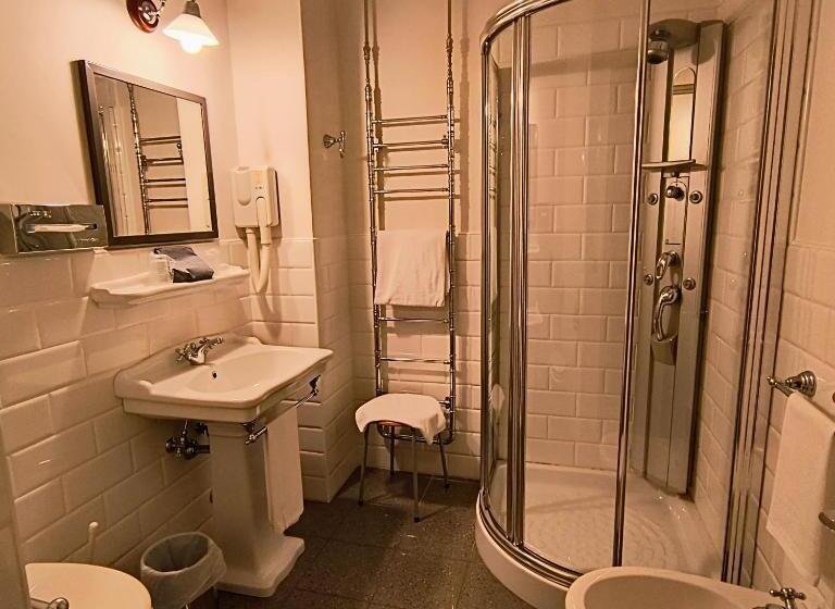 غرفة قياسية, Miramonti