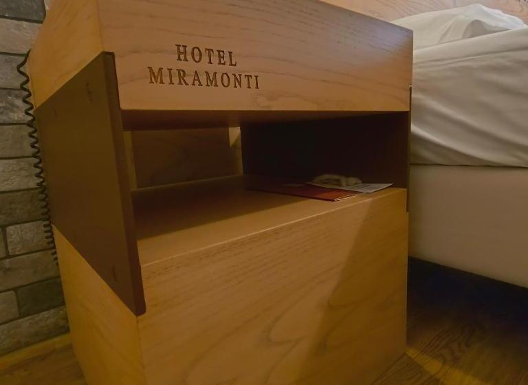 غرفة ديلوكس, Miramonti