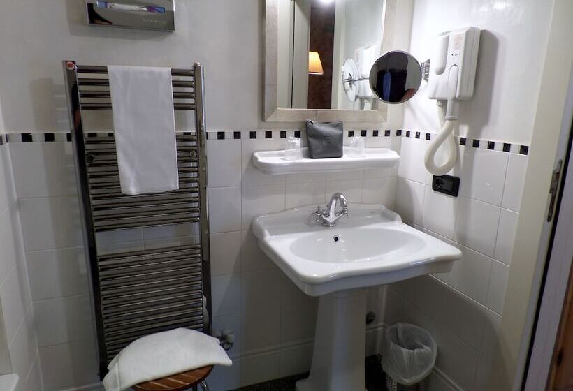 غرفة قياسية, Miramonti