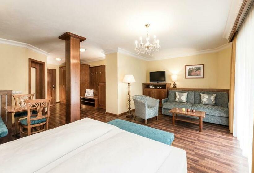 주니어 스위트, Oswald