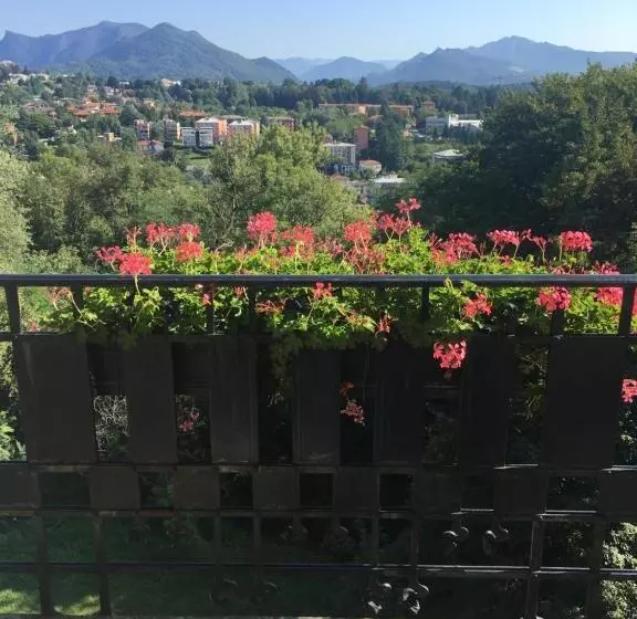 اتاق استاندارد یک نفره, Palace Grand Hotel Varese