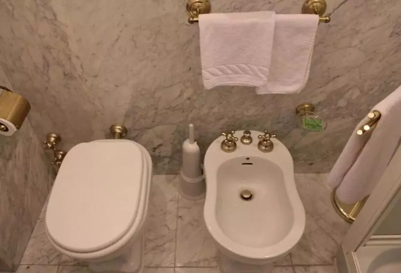 اتاق استاندارد یک نفره, Palace Grand Hotel Varese