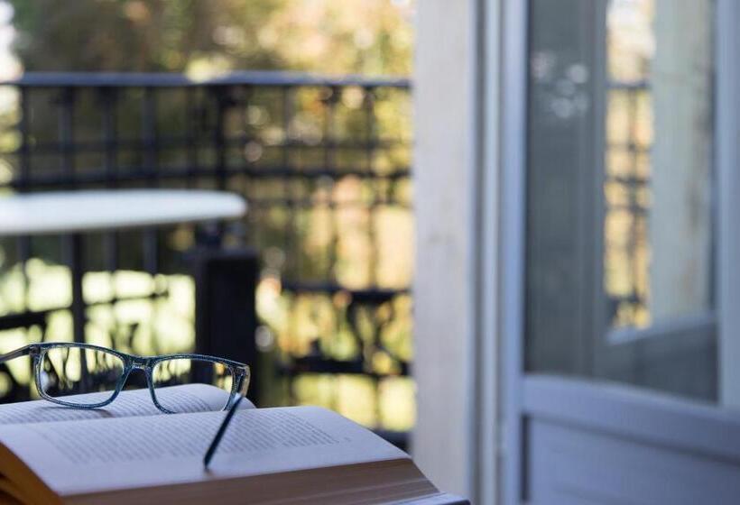 اتاق استاندارد با چشمانداز دریاچه, Palace Grand Hotel Varese