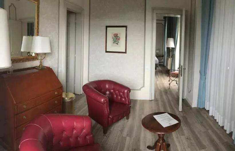 سوییت, Palace Grand Hotel Varese