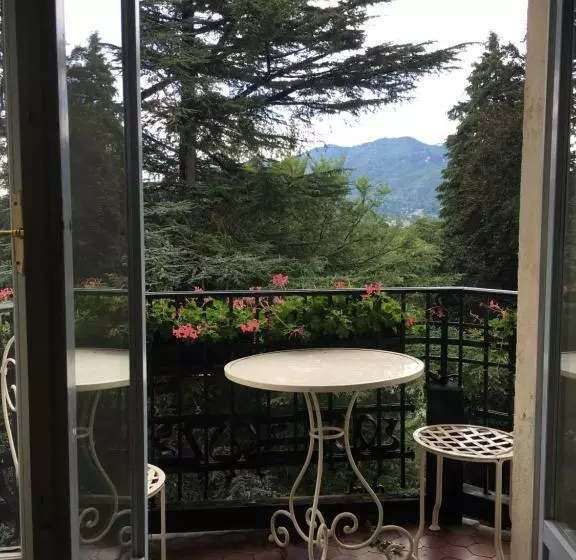 سوییت, Palace Grand Hotel Varese